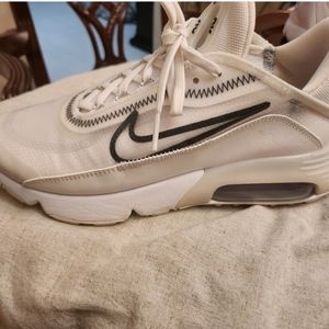 Womens NIKE AIR MAX 2090 Shoes 8